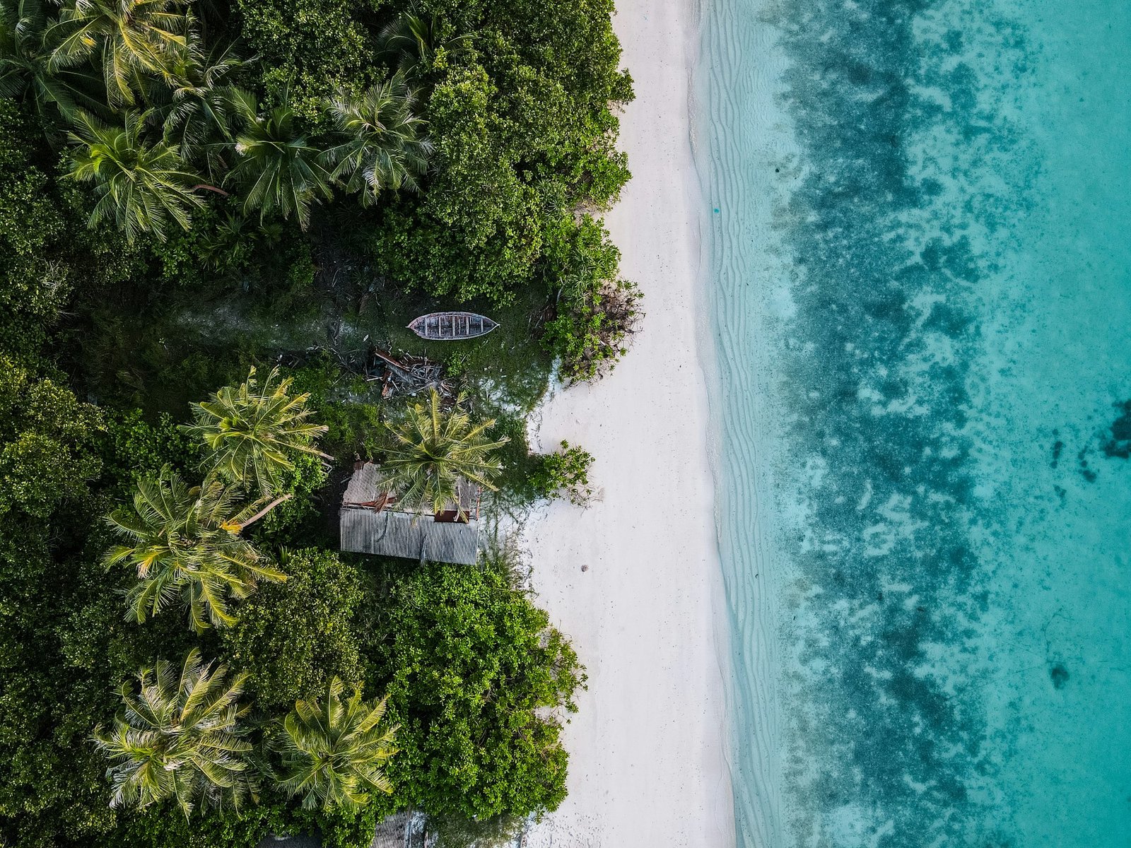 Private family atoll beach